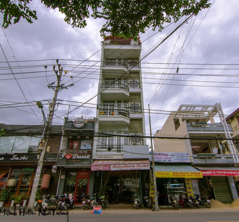 Mojzo Dorm Hostel Nha Trang Exterior photo